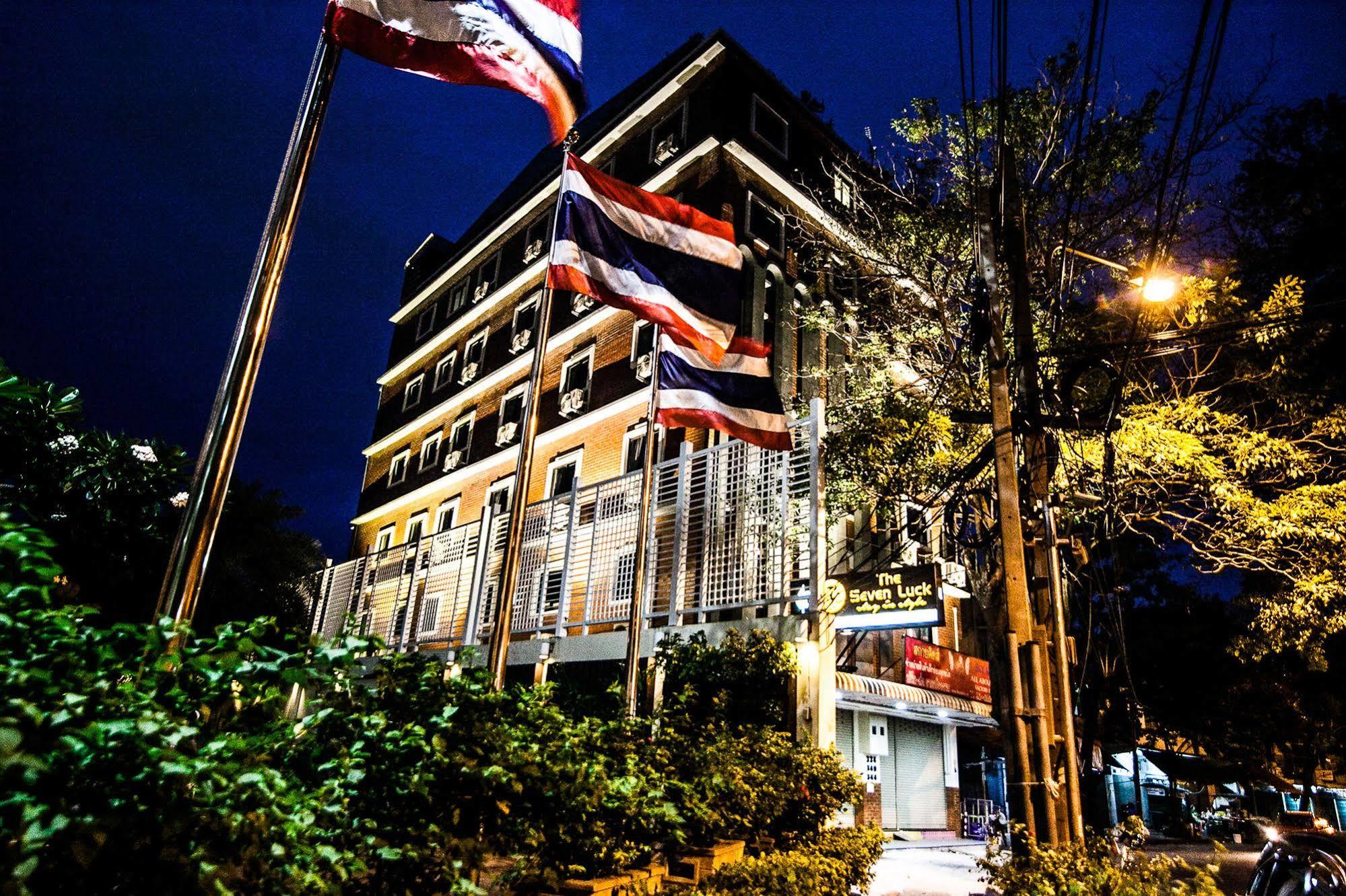 The Seven Luck Hotel Bangkok Exterior foto