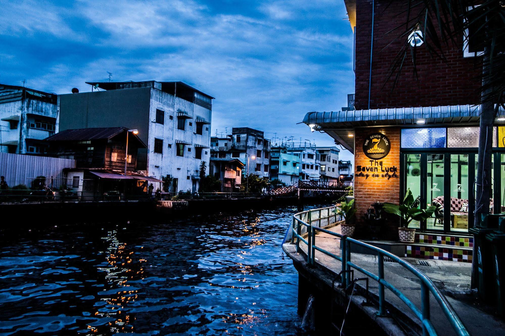 The Seven Luck Hotel Bangkok Exterior foto